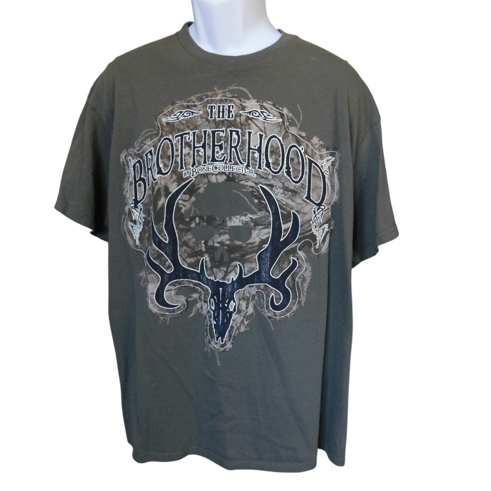 The Brotherhood by Bone Collector Army Green Deer Skull Graphic Tee, Size XL